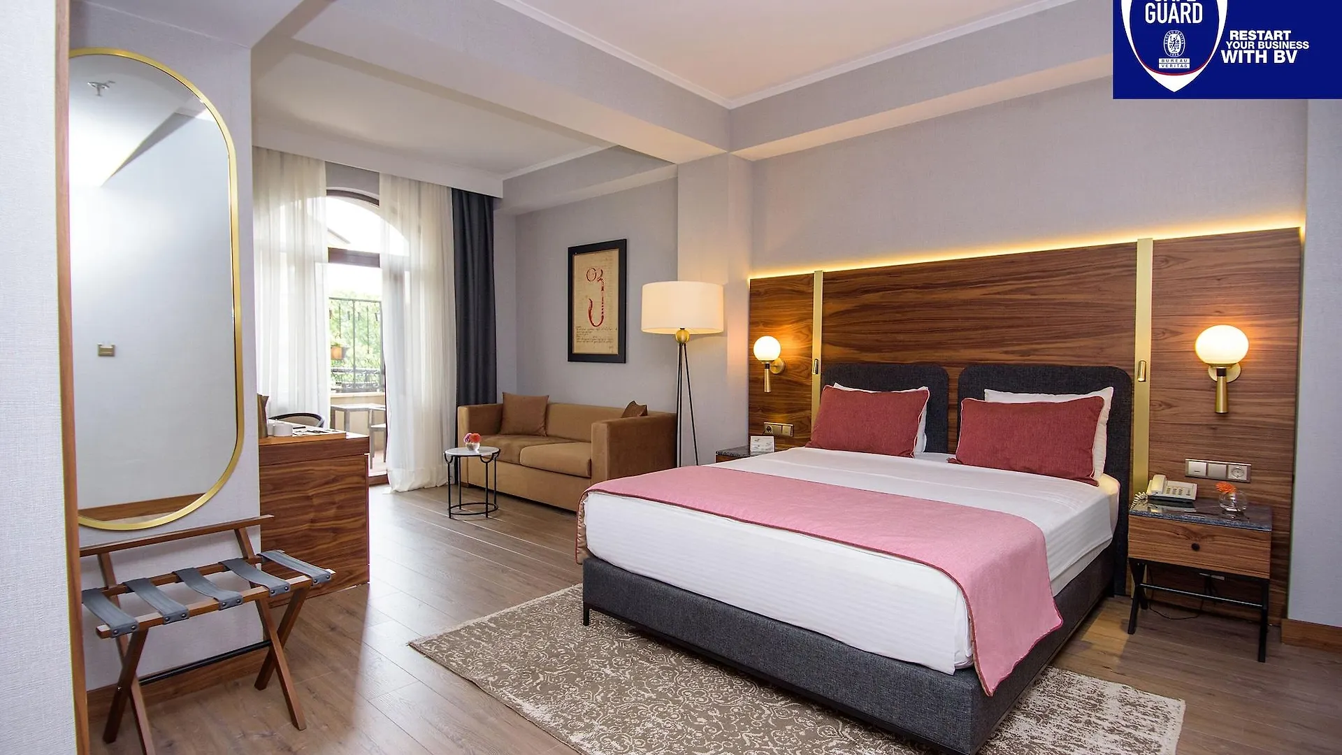 Hotel Tiflis Palace